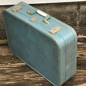 Vintage travel case by Joyce lane